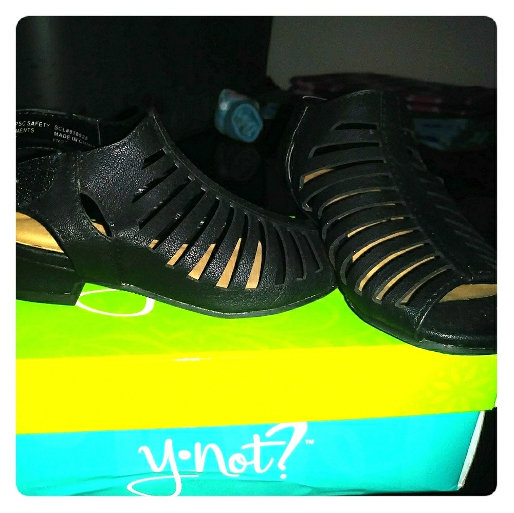 Toddler y-not sandals
